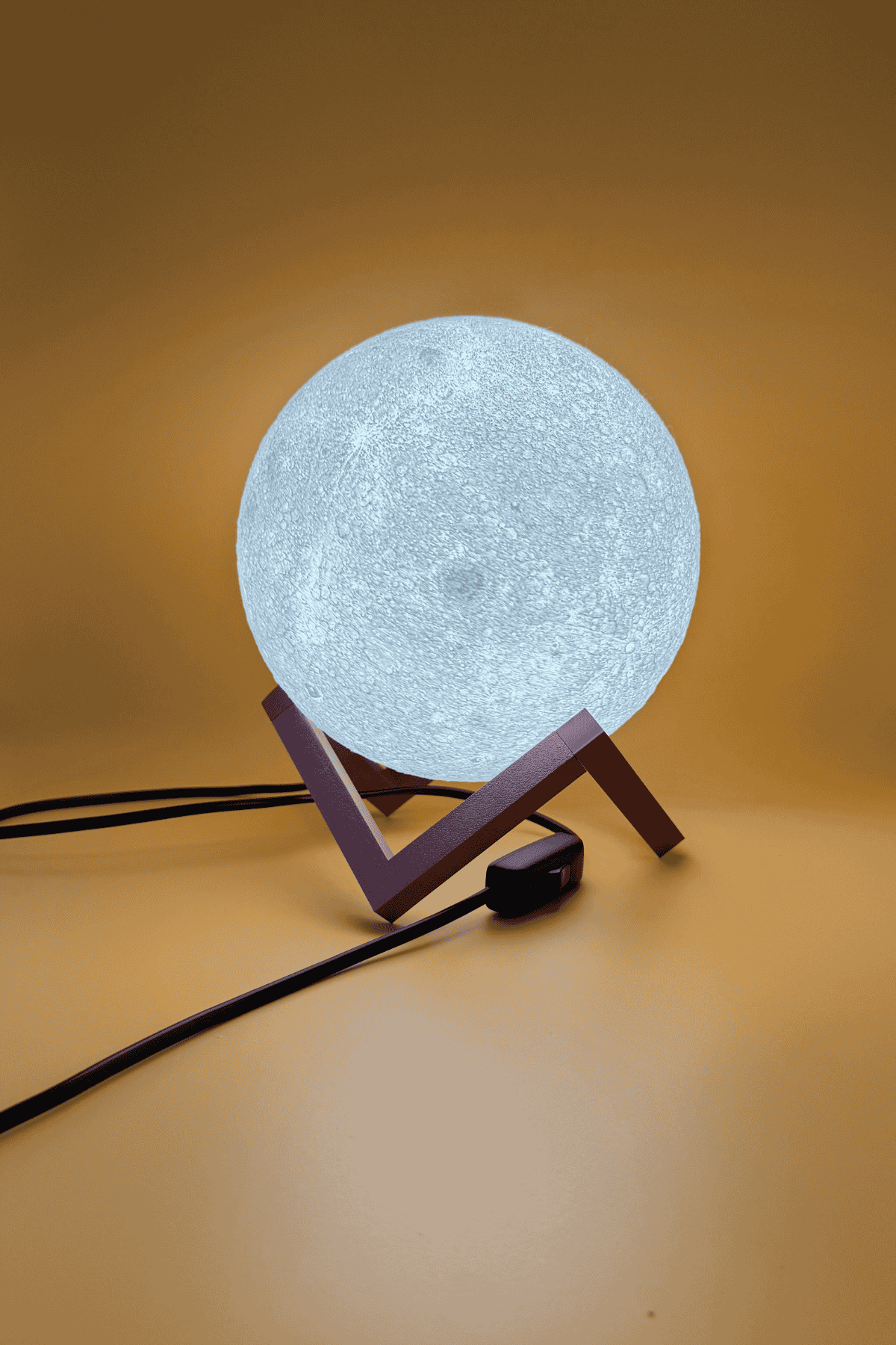 Ay Figürü Gece Lambası