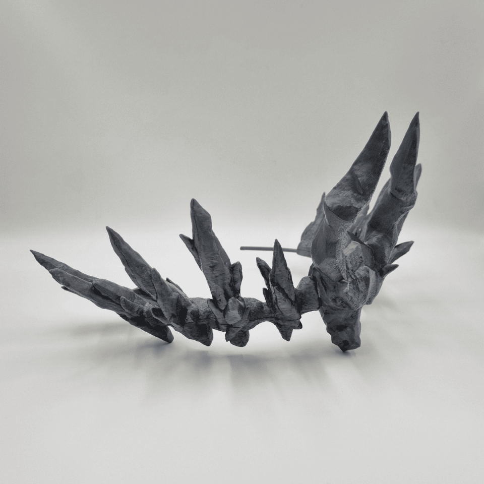 Ejderha Figürlü Taç