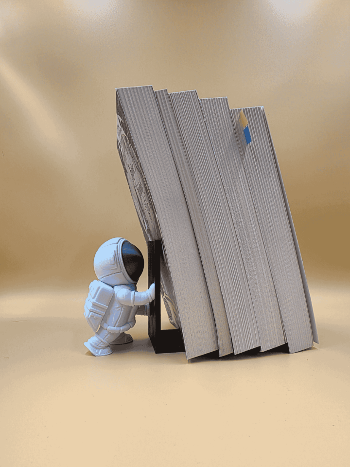 Astronot ve Ay Figürlü Kitap Standı